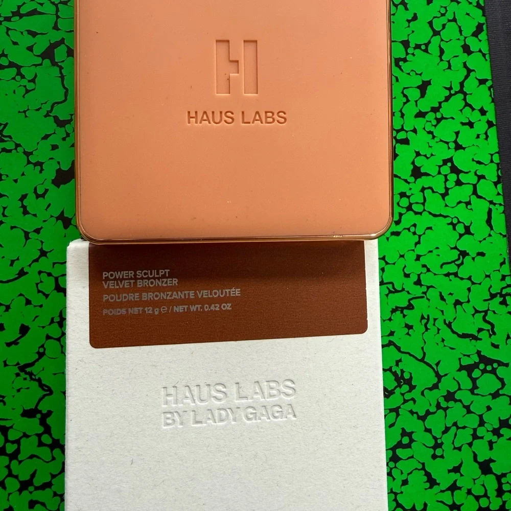 Haus Labs By Lady Gaga Velvet Bronzer Compact — Brown & White Packaging